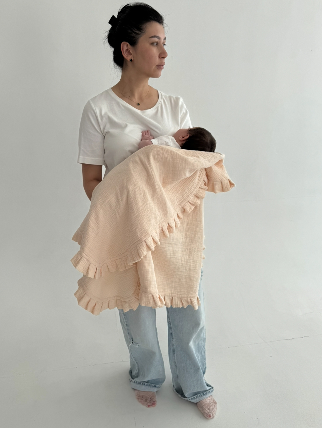 Муслиновый плед с рюшей "Румяный" - фотография товара