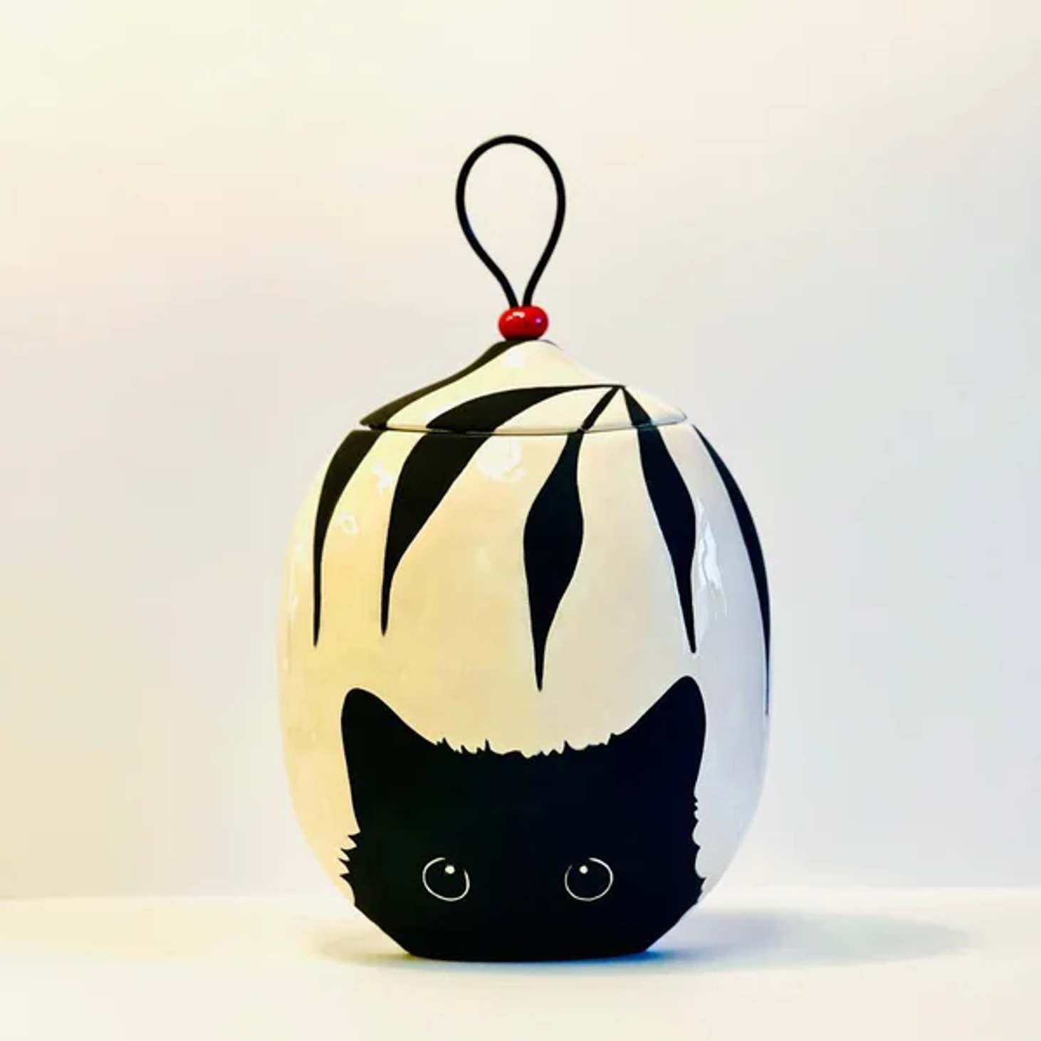 Интерьерная керамическая ваза " Удивление " - фотография товара