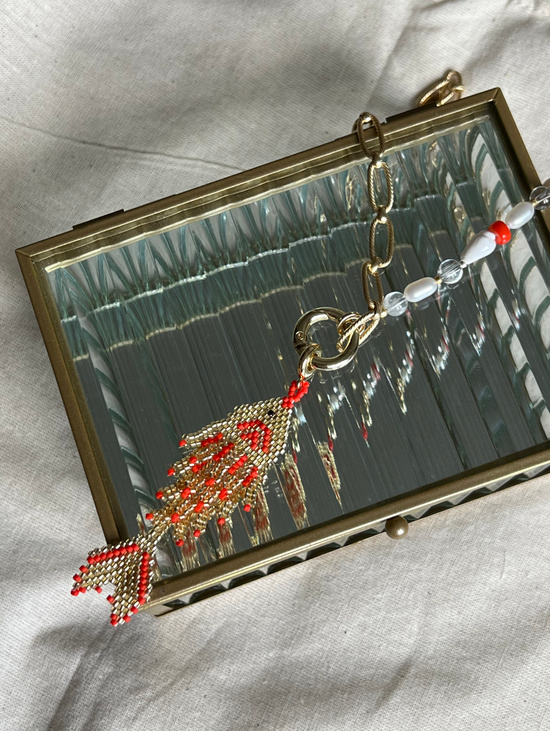 Колье "Золотая рыбка" с подвеской из японского бисера