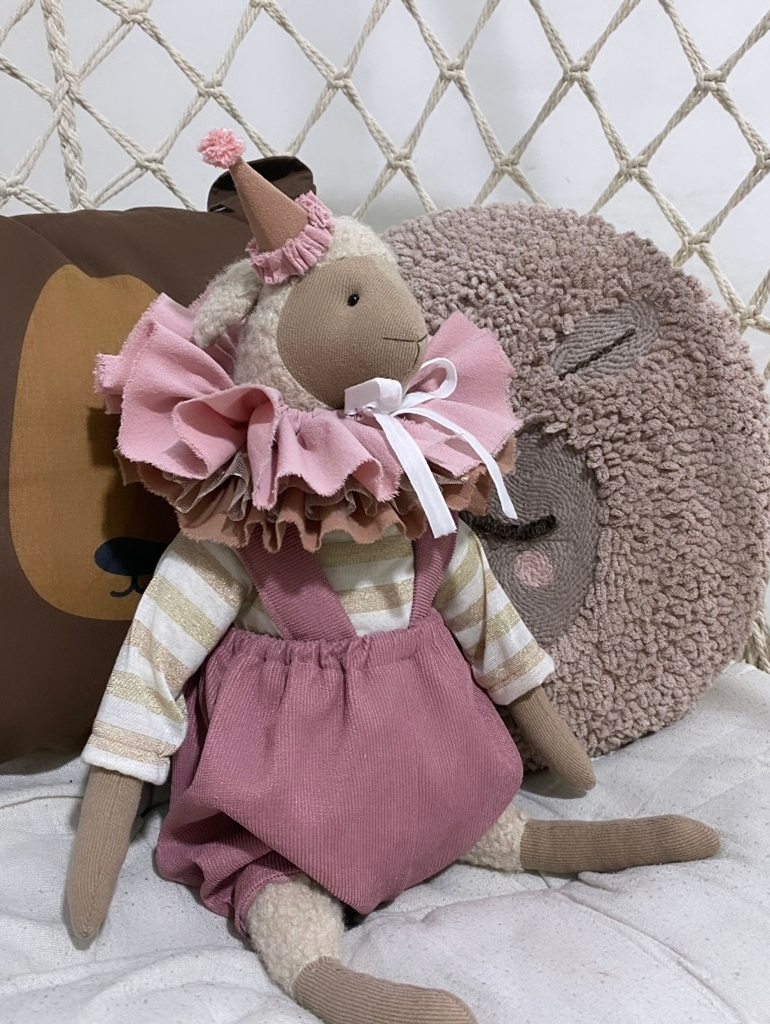 Мягкая игрушка «Барашек в розовом» - фотография товара