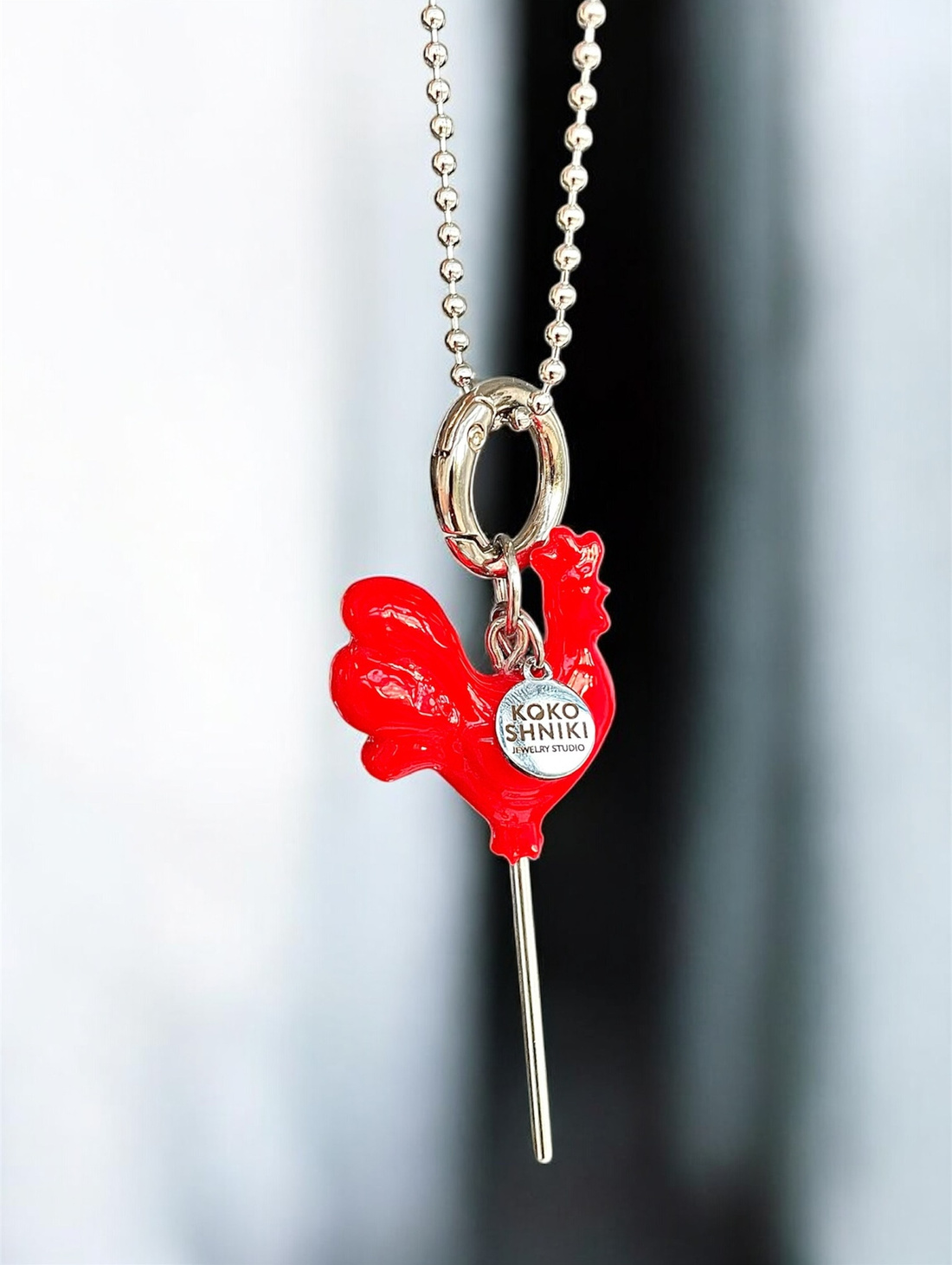 Колье на цепочке «Красный глянцевый петушок» - фотография товара