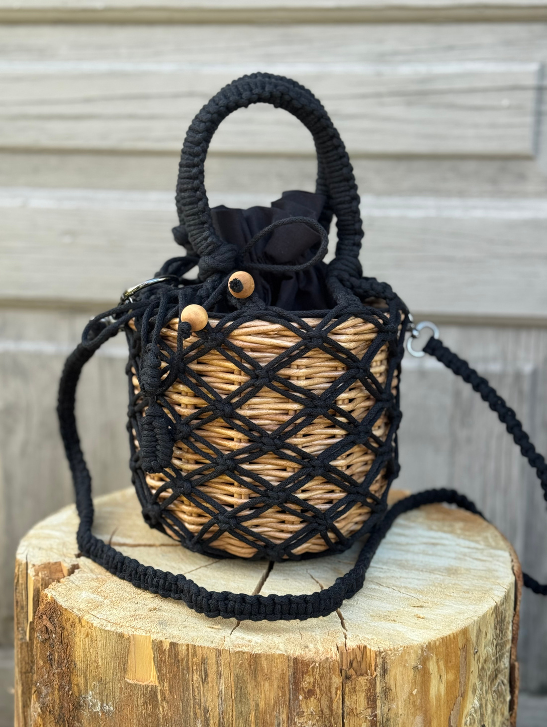 Плетеная сумка с чехлом макраме - фотография товара