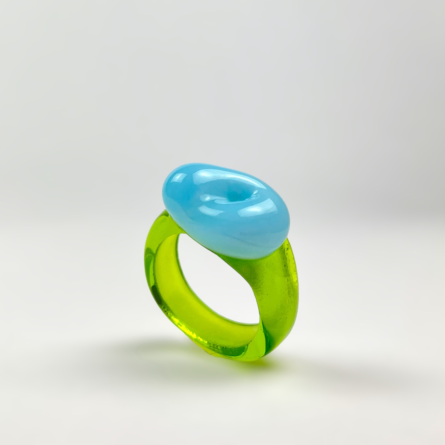 Кольцо стеклянное STKLO Mono  Crystal Green &  Cheerful Blue - фотография товара