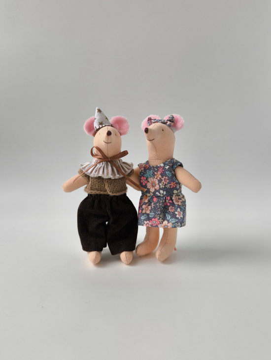 Игрушка "Мышка Папа" для кукольного домика