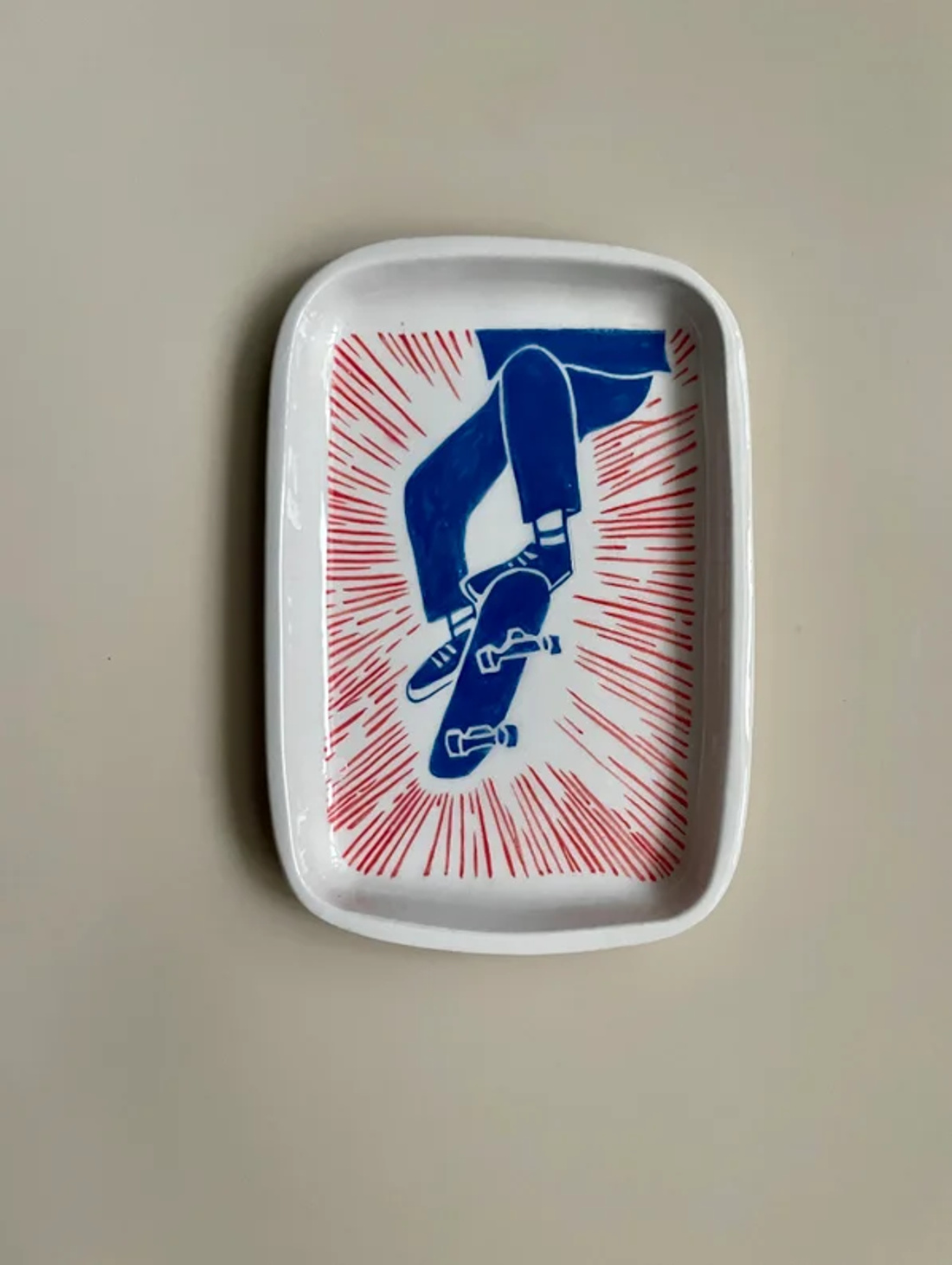 Блюдо керамическое "Скейт" - фотография товара