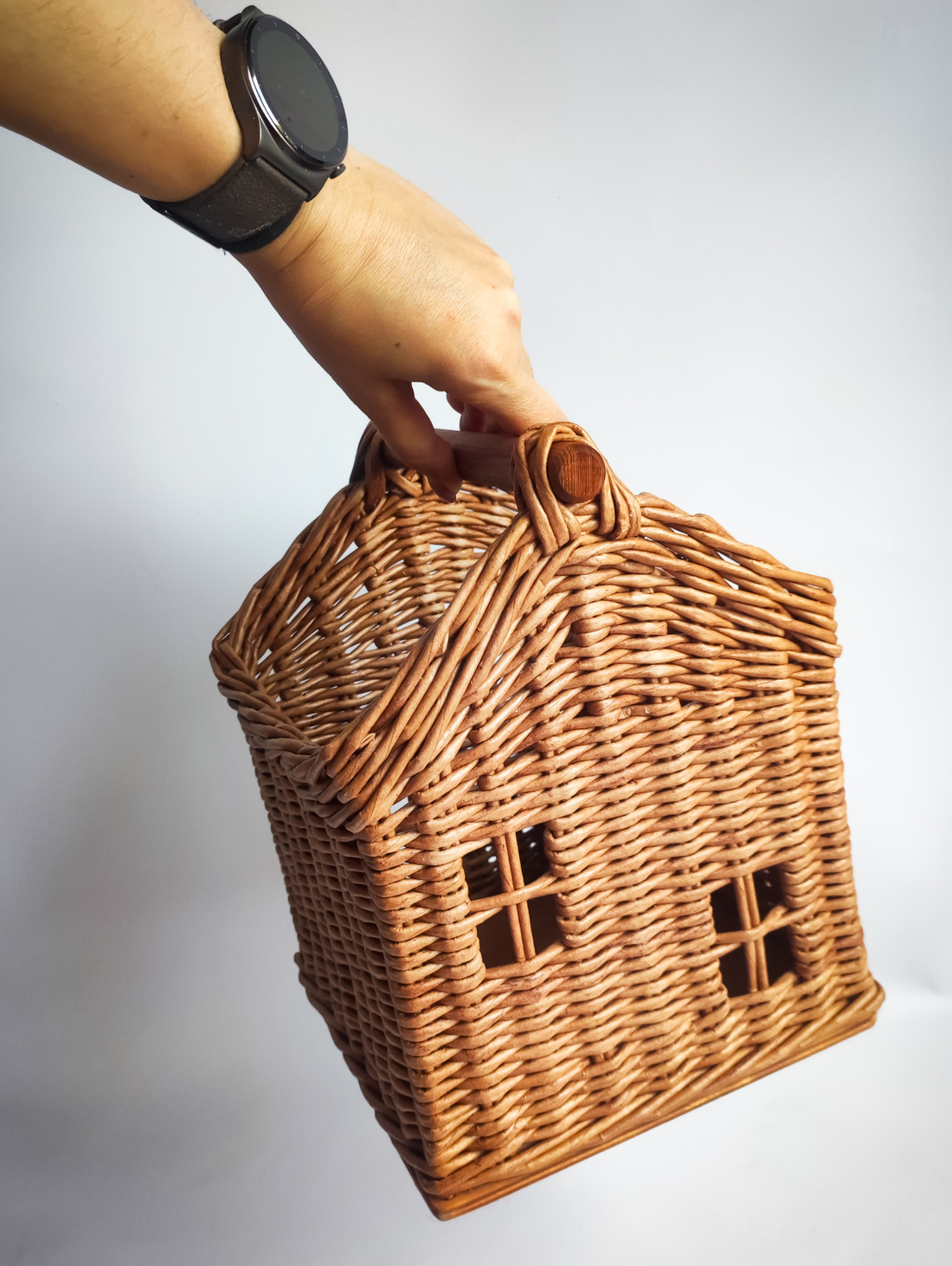 Плетеная корзина для хранения "Домик" - фотография товара