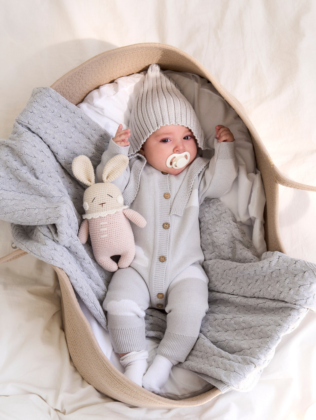 Комбинезон "Облака" с чепчиком, дымчатый - фотография товара