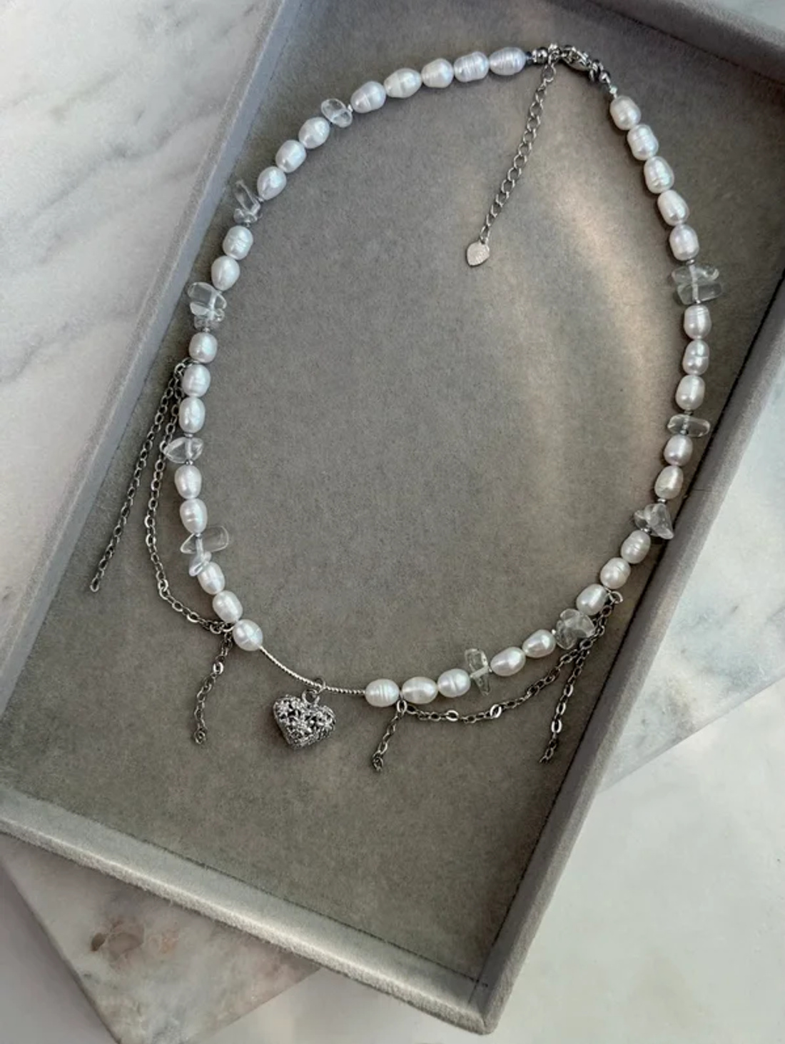 Чокер из жемчуга и хрусталя - фотография товара