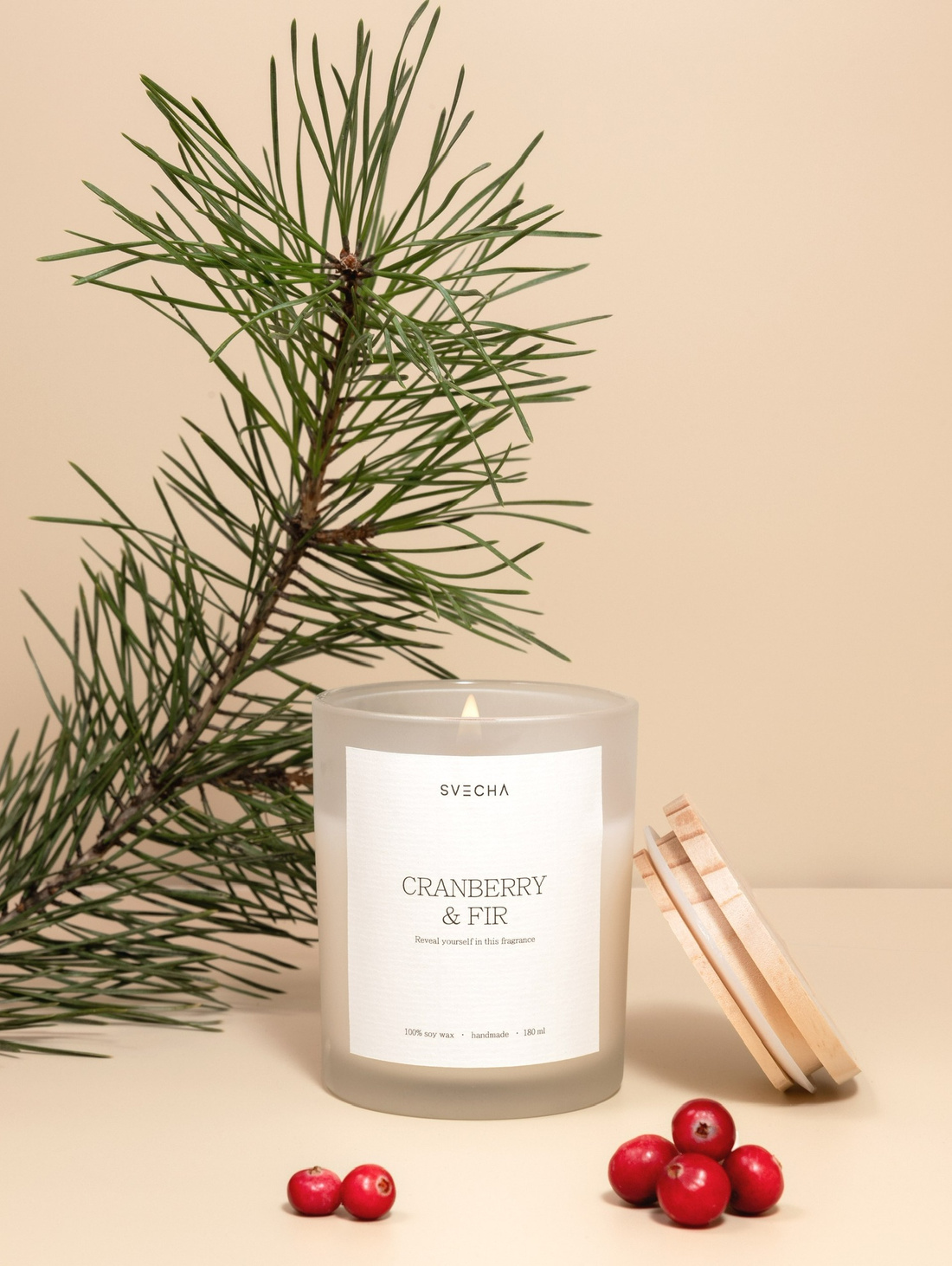 Свеча ароматическая "Пихта & Клюква" - фотография товара