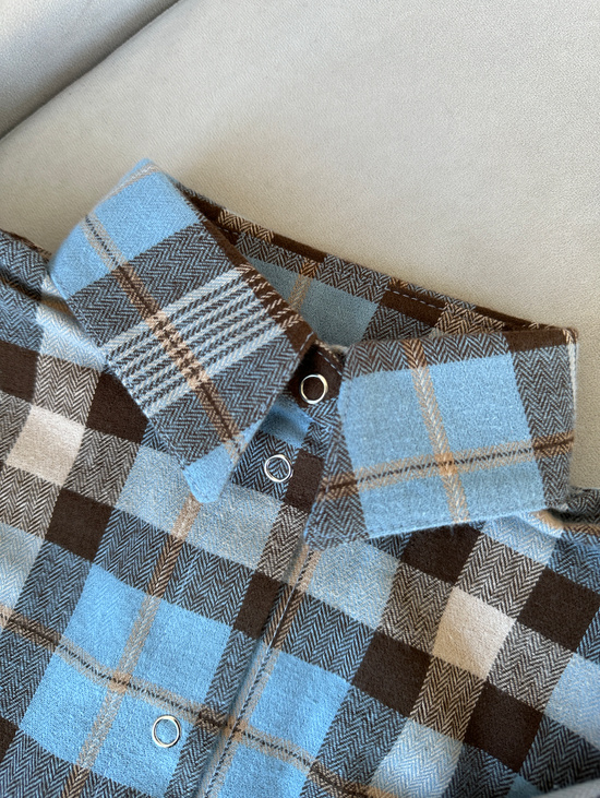 Рубашка в клетку голубая  для мальчика