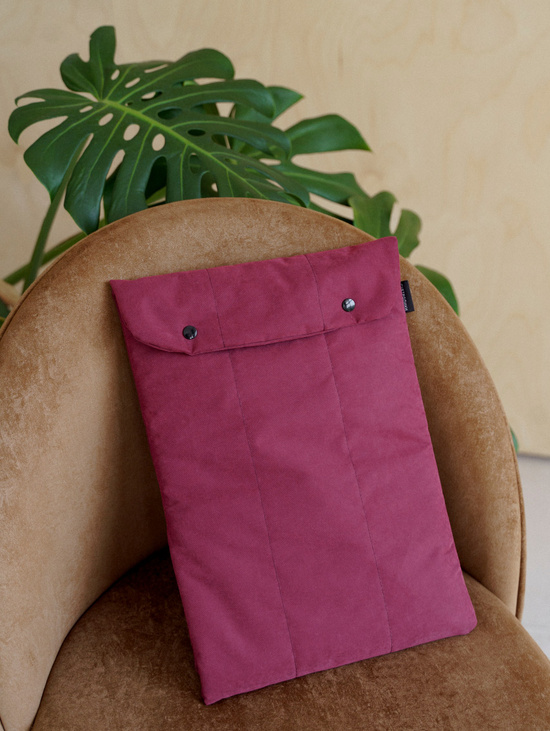 Чехол для MacBook 15/16, сливовый