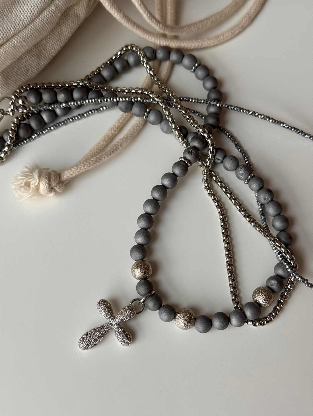 Колье тройное с агатом и гематитом - фотография товара