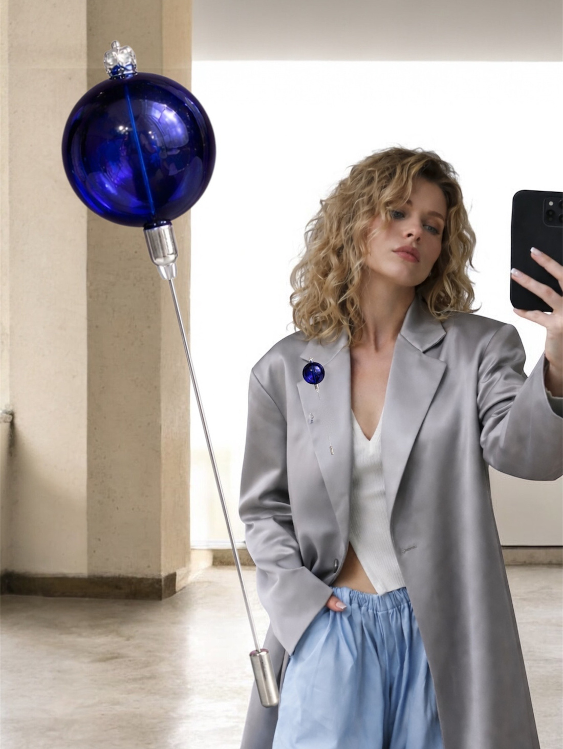 Брошь-игла из муранского стекла Bubbles синяя - фотография товара