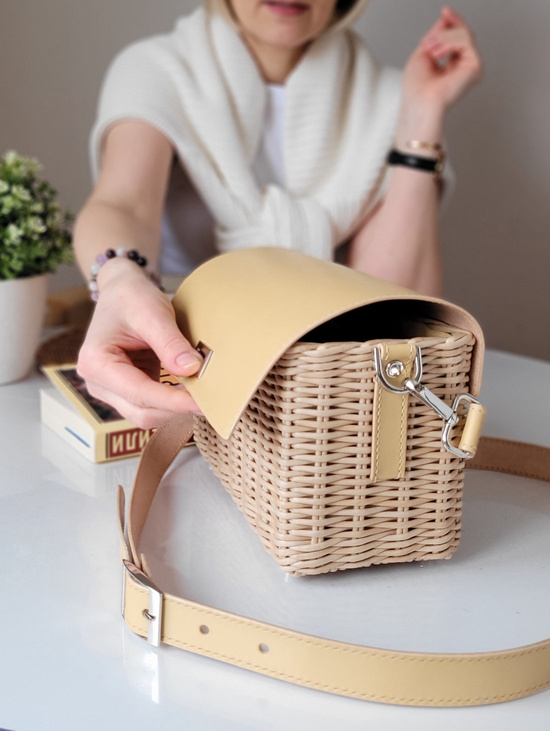 Сумка плетеная кросс-боди "Келли"