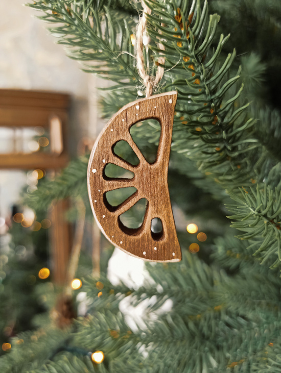 Елочная игрушка "Полудолька малая"