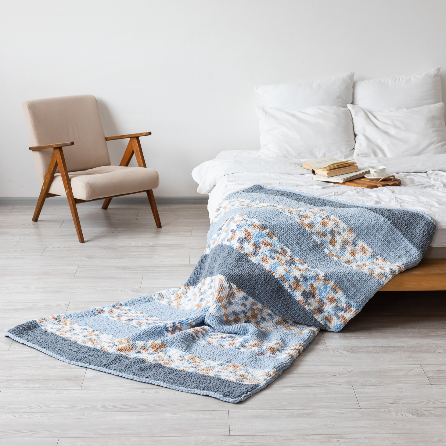 Вязаный плед "Облачный шёпот" - фотография товара