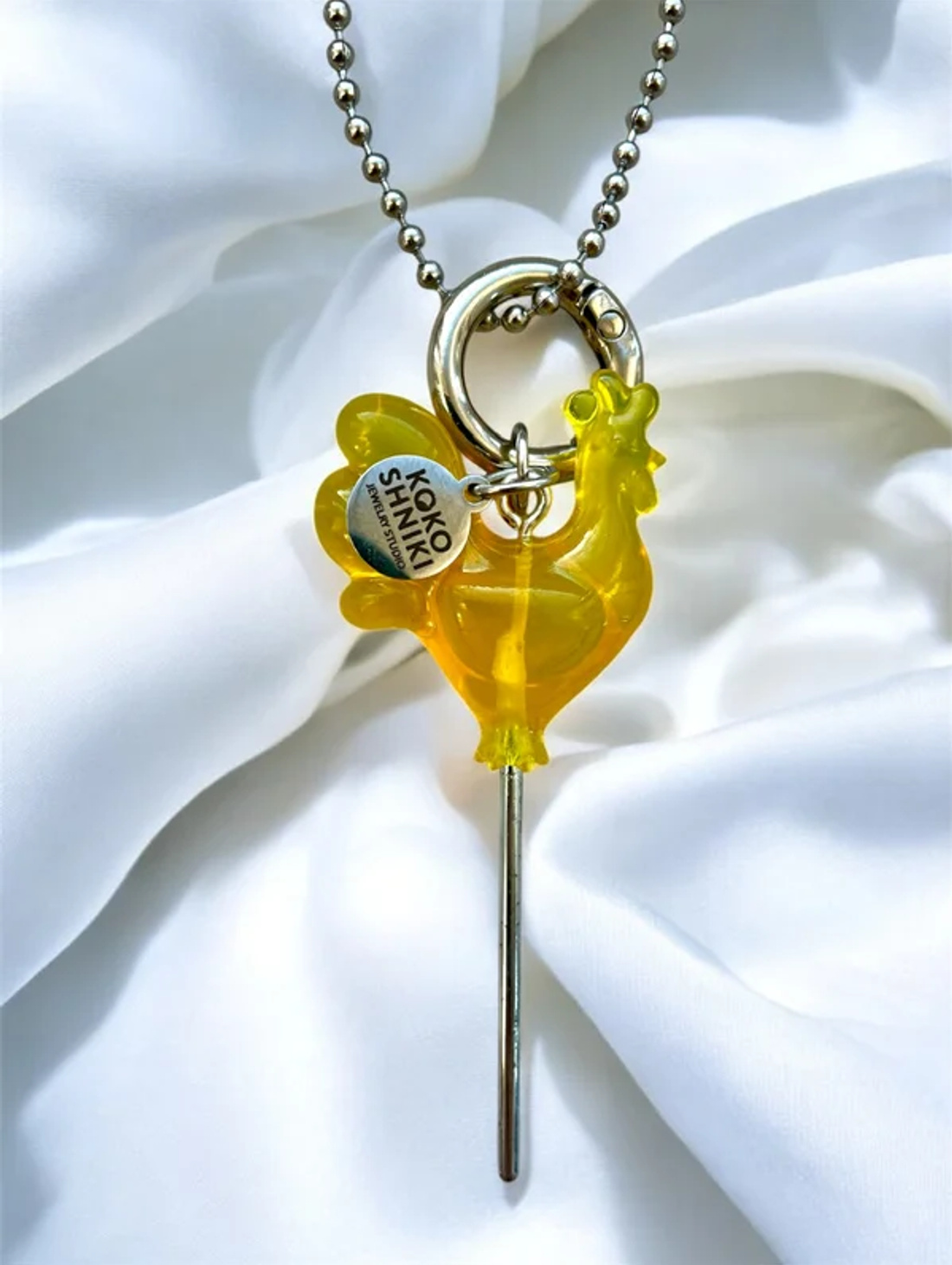 Колье «Желтый глянцевый петушок» в русском стиле - фотография товара