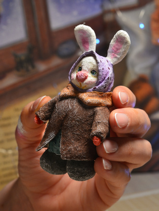 Ёлочная игрушка "Ватный зайка"