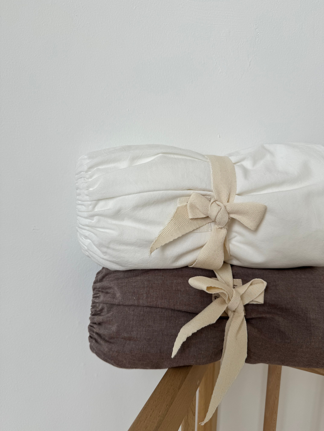 Комплект простыней на резинке "Plum" - фотография товара