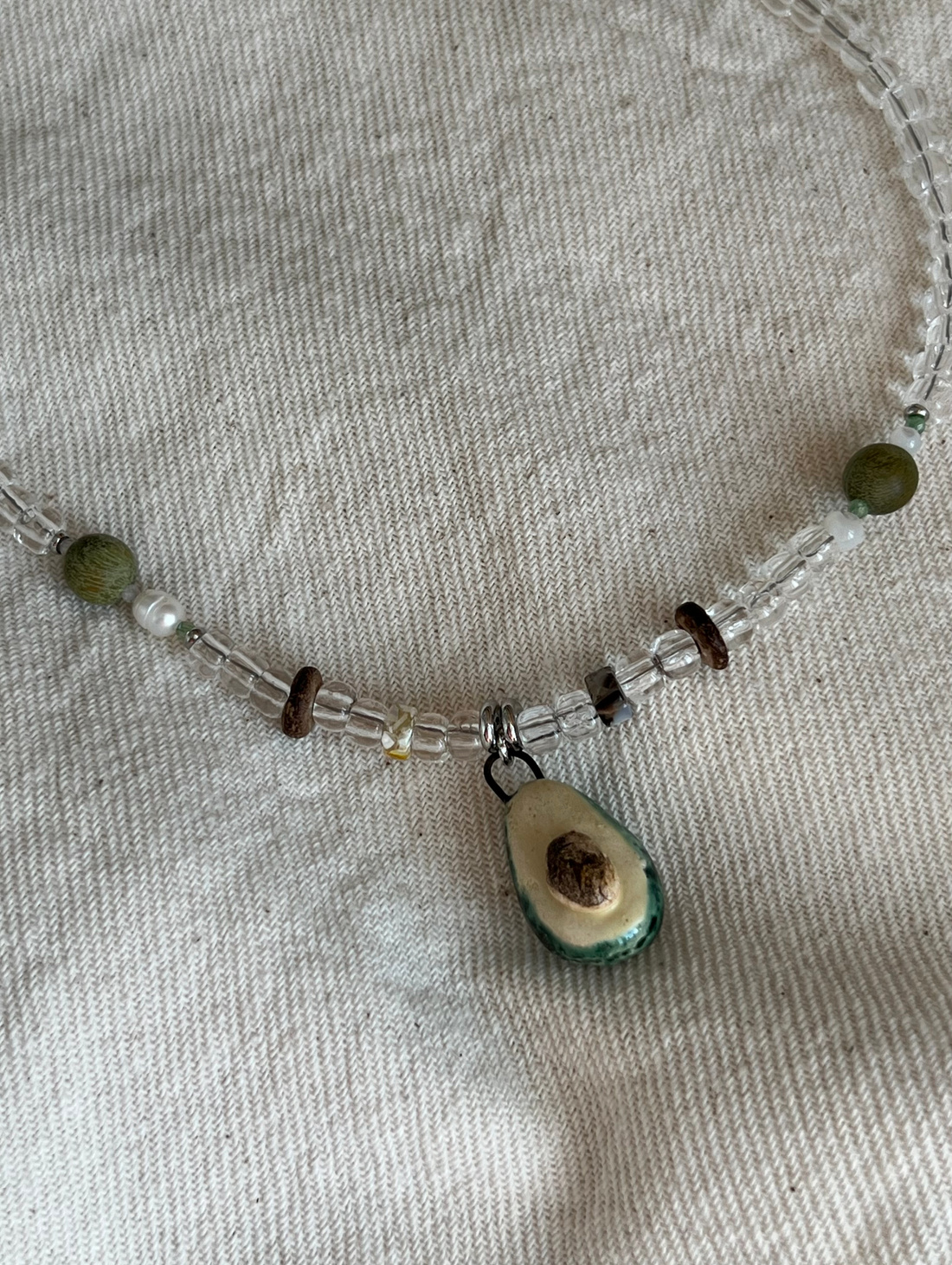 Колье «Авокадо» с керамической подвеской - фотография товара