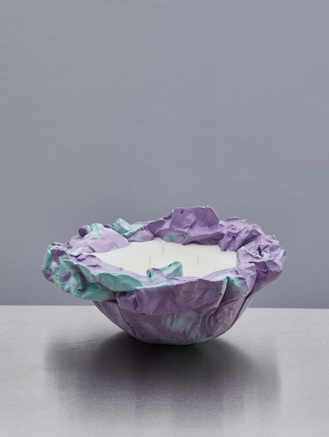 Аромасвеча "Oyster Candle" Фиолетовый / Мятный - фотография товара