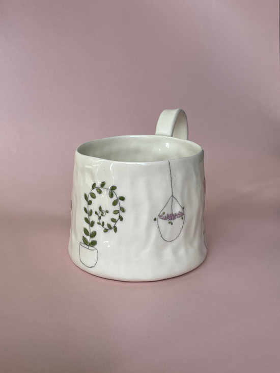 Керамическая кружка ручной работы «Цветы в горшках»