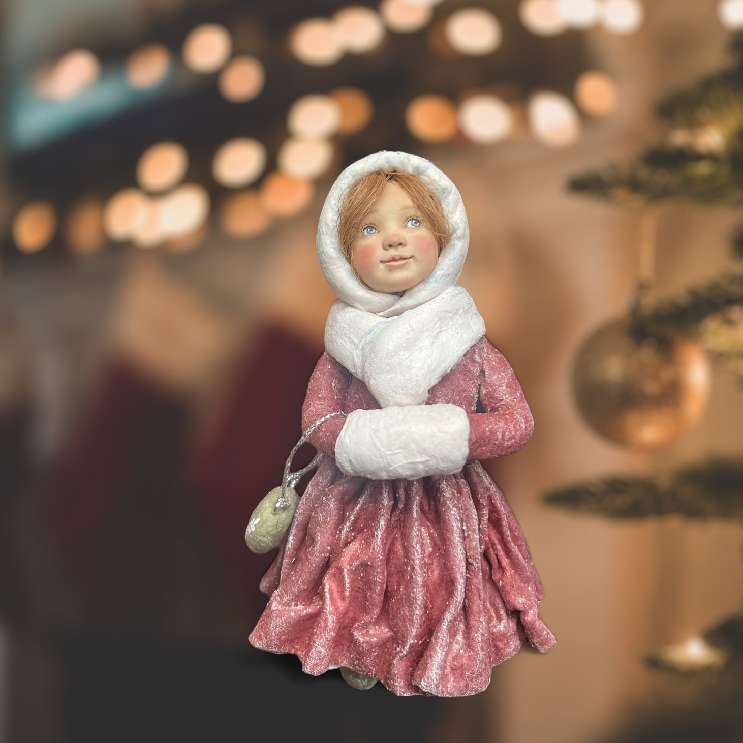 Ватная игрушка «Городская красавица» - фотография товара