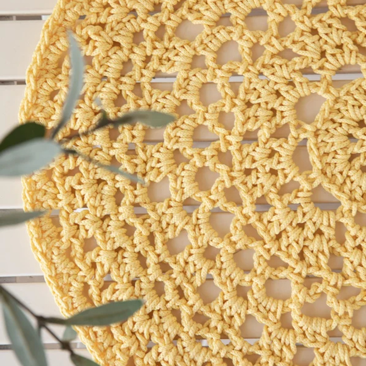 Большая декоративная салфетка