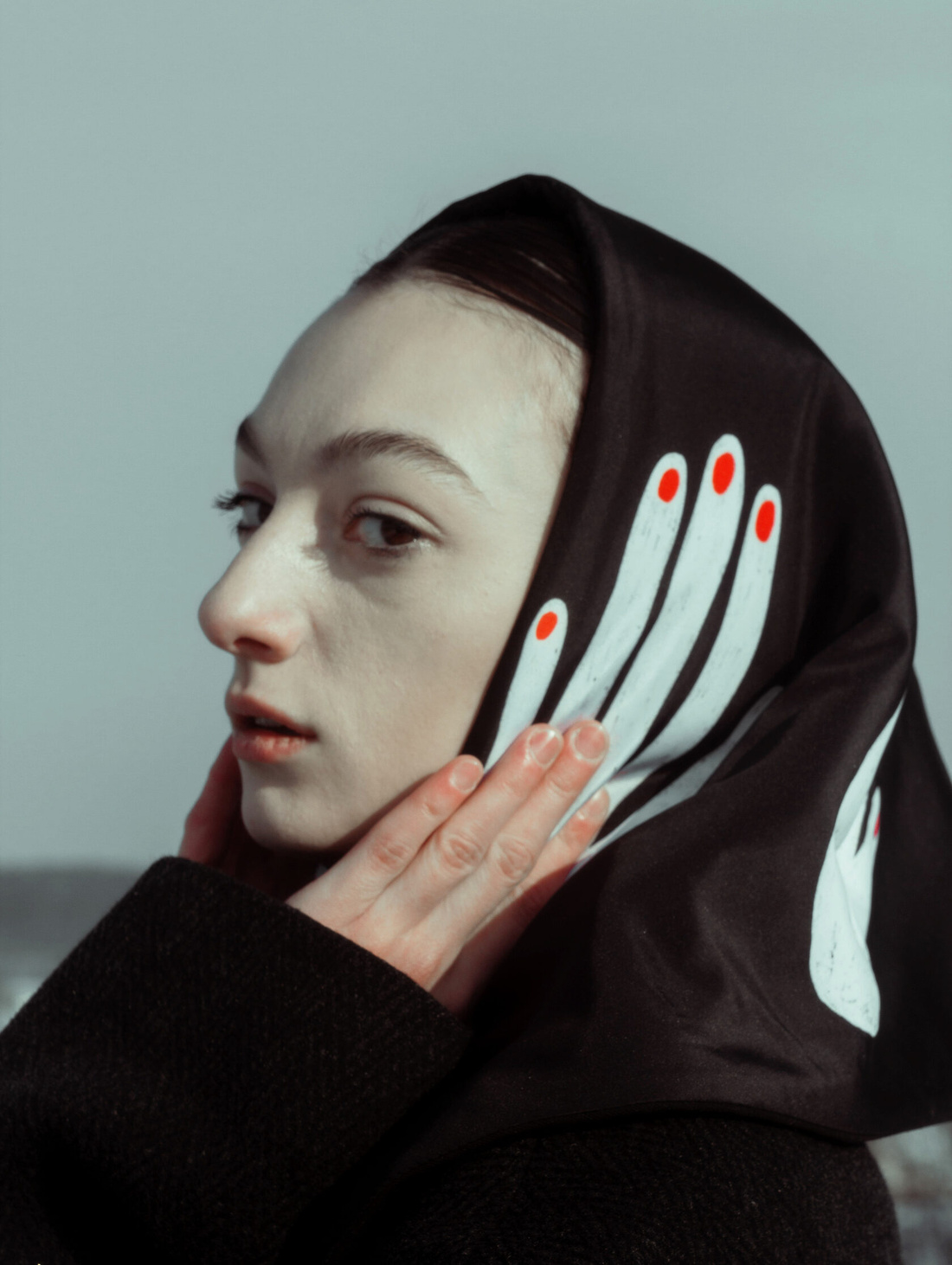 Косынка "Возьми себя в белые руки" - фотография товара