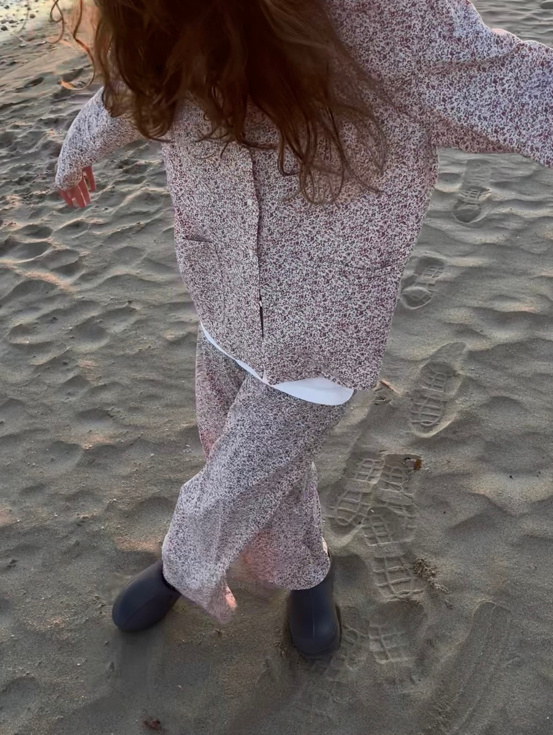 Хлопковая пижама в сиреневый цветочек - фотография товара