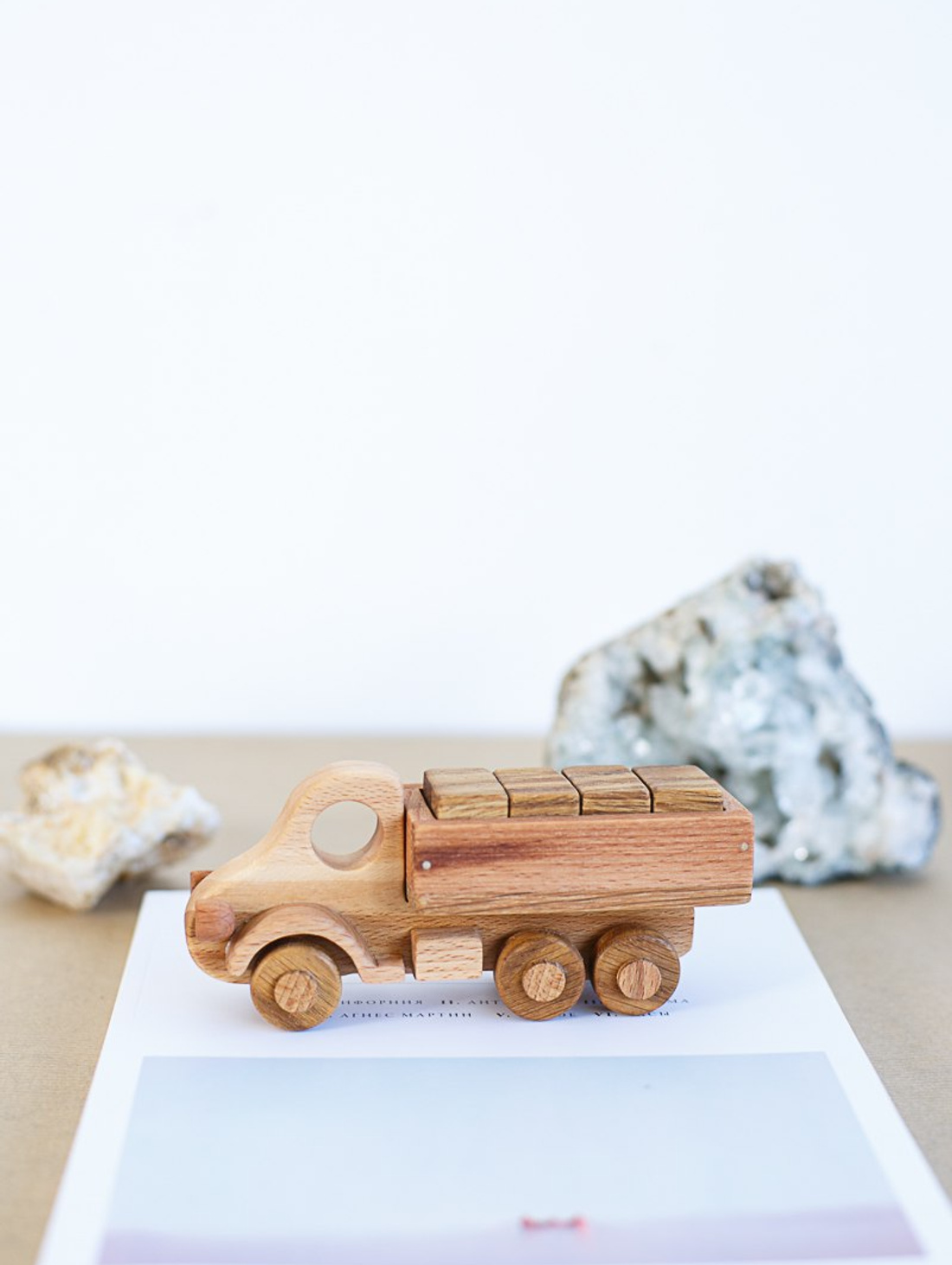 Грузовичок с кубиками - Деревянная игрушка - фотография товара