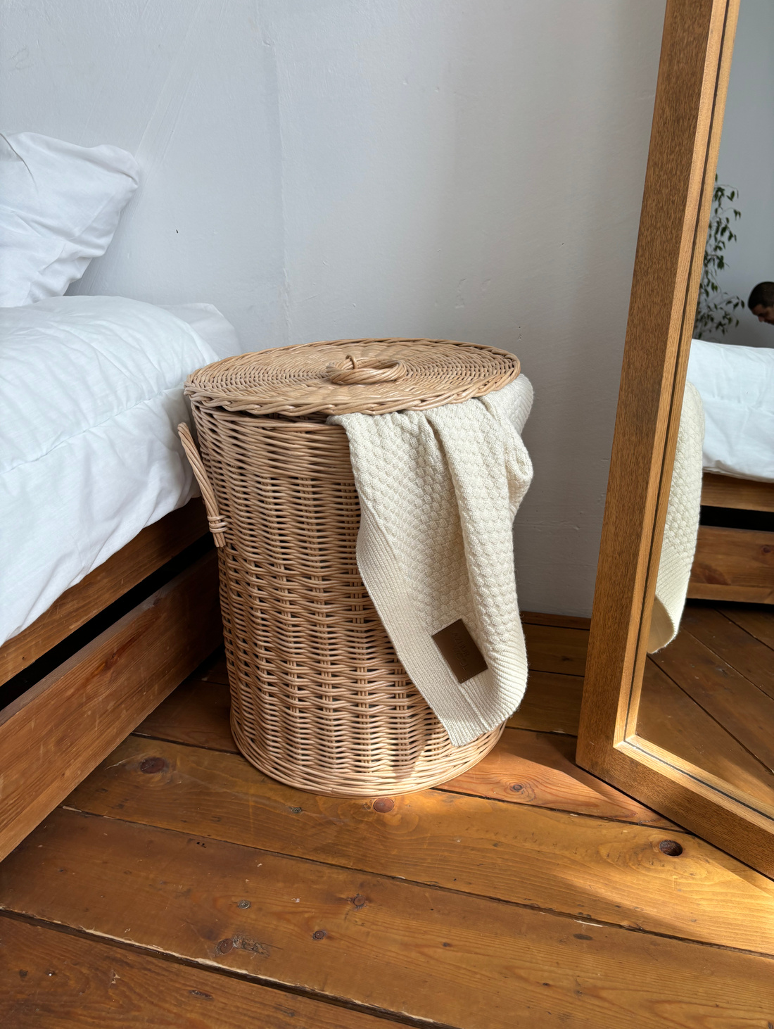 Плетеная корзина с крышкой. Корзина для игрушек - фотография товара