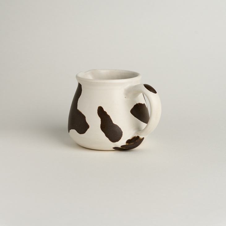 Молочник "Коровка темная"