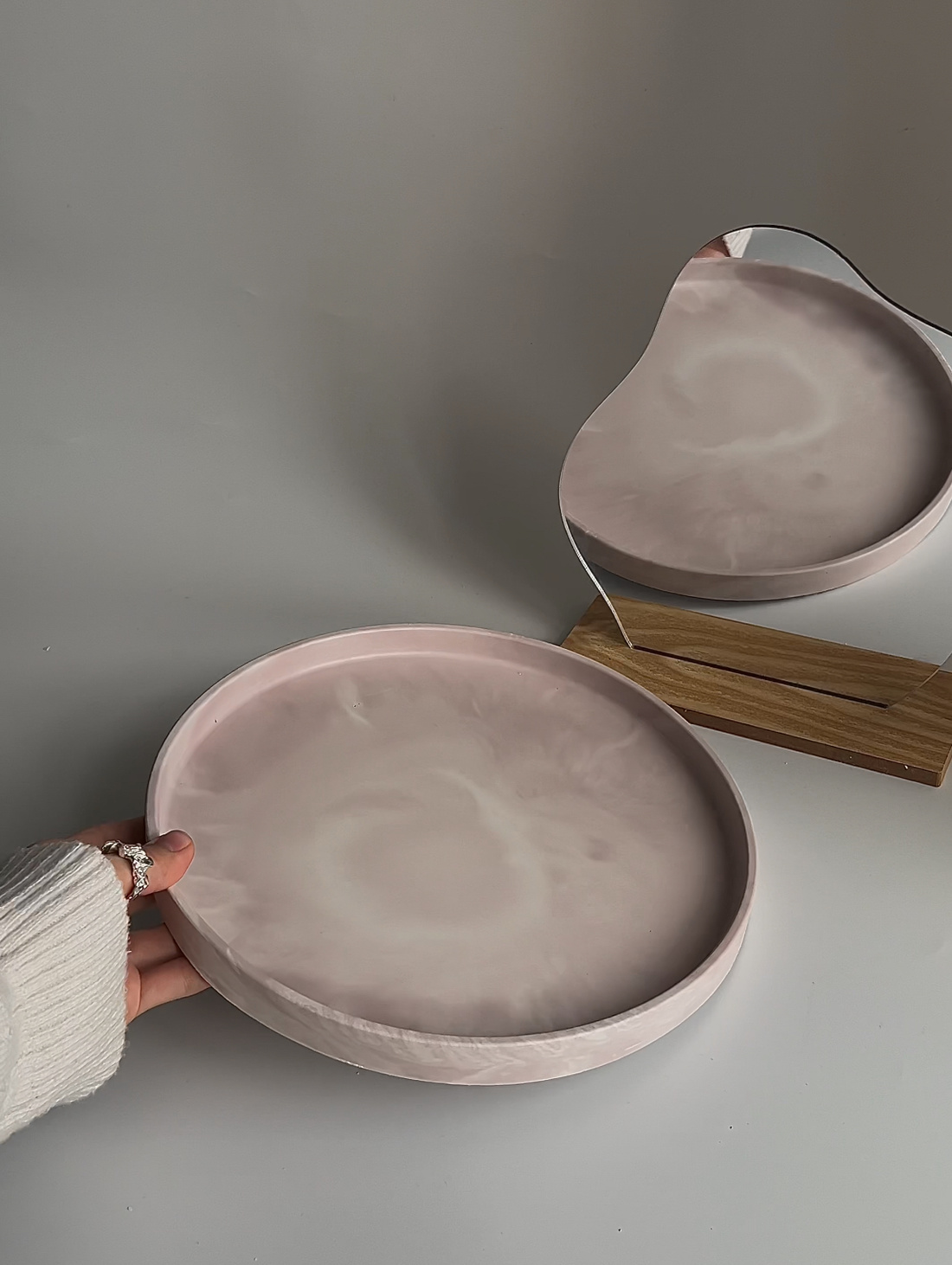 Эстетичная подставка для стола - фотография товара