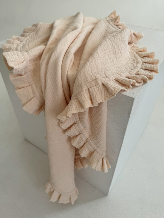 Муслиновый плед с рюшей "Румяный"