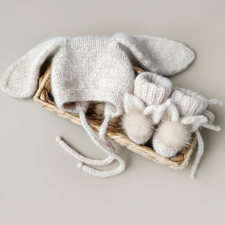 Комплект для новорожденного - шапочка и пинетки