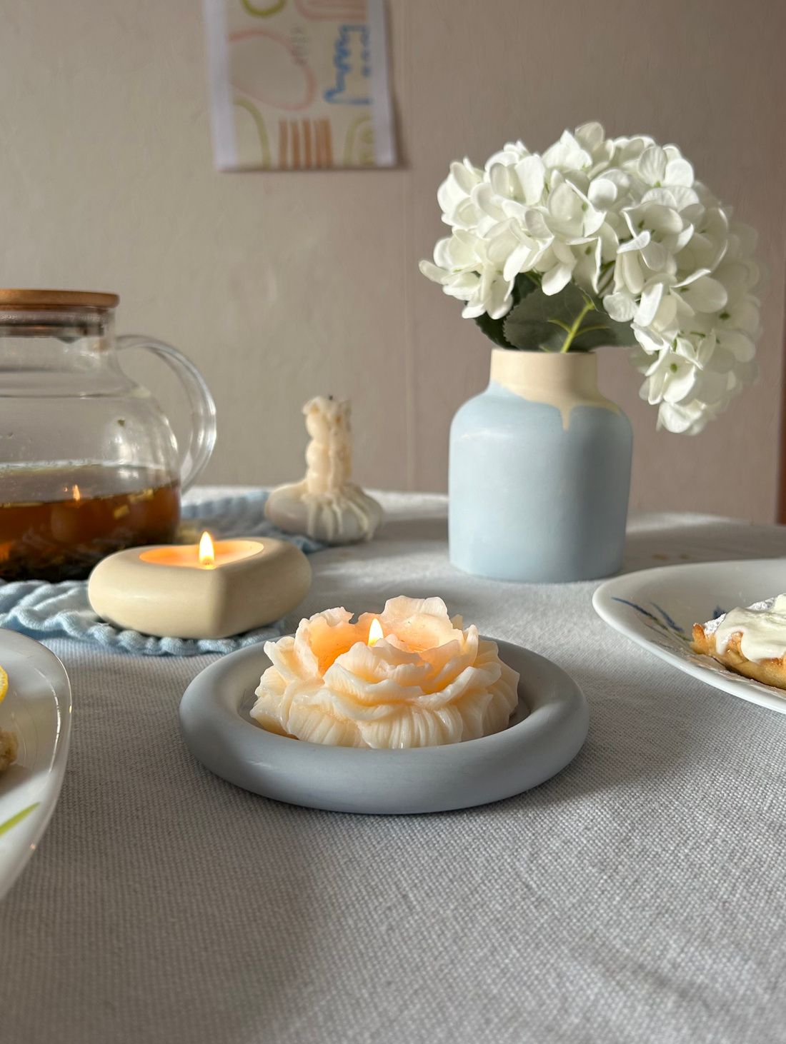 Декоративный набор (ваза, подставка, две свечи) - фотография товара