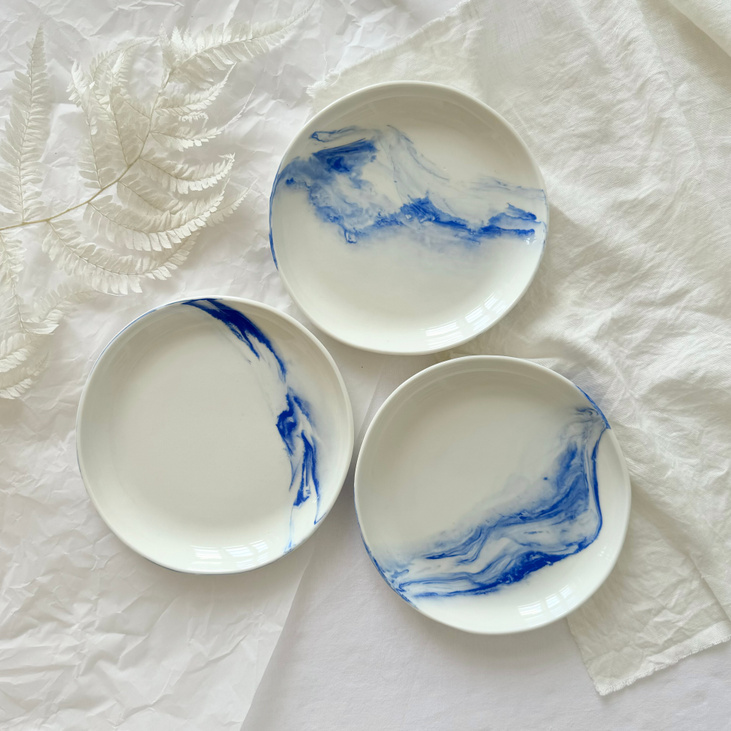 Тарелка нерикоми синий фарфор