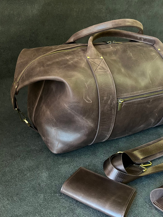 Дорожный набор из натуральной кожи