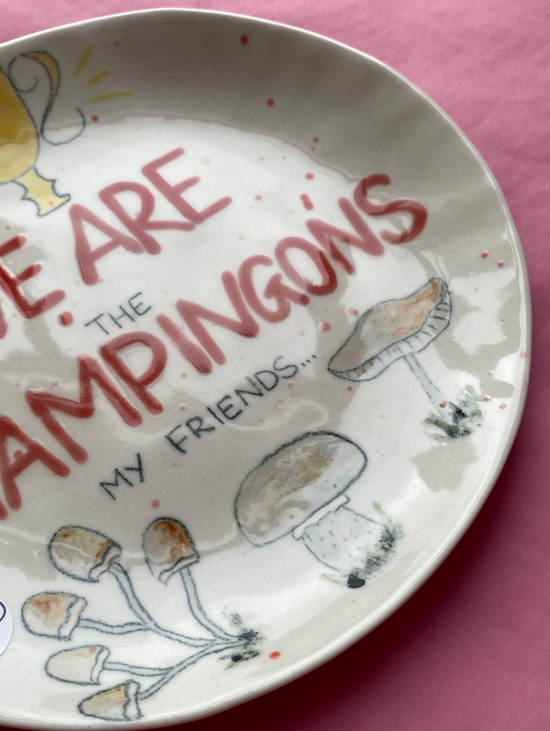 Тарелка  «We are the champions...»