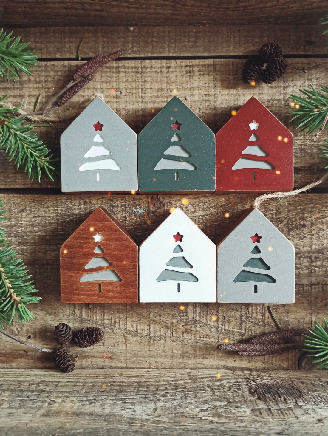 Ёлочная игрушка "Домики с елочкой" - фотография товара