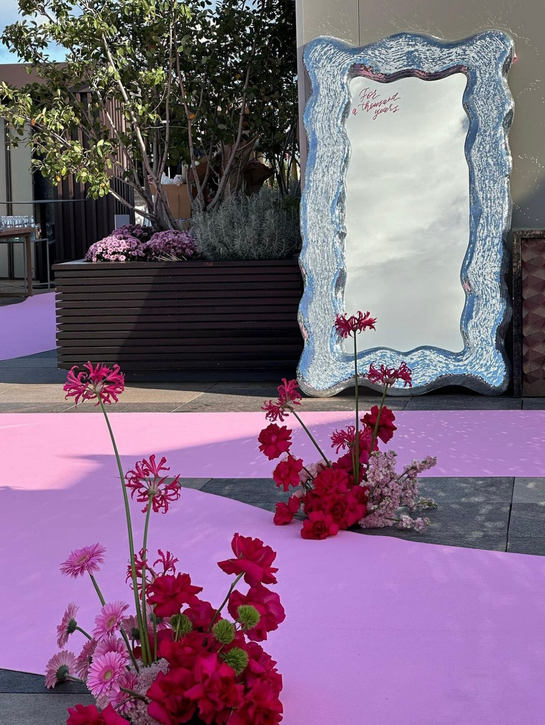 Зеркало из линейки "CLASSY" - фотография товара