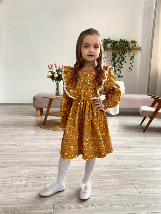 Платье для девочки горчичное с цветочками из хлопка