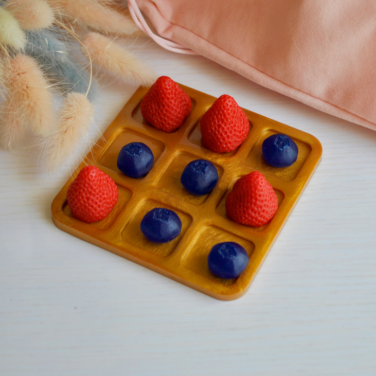 Крестики нолики "Клубника, голубика"