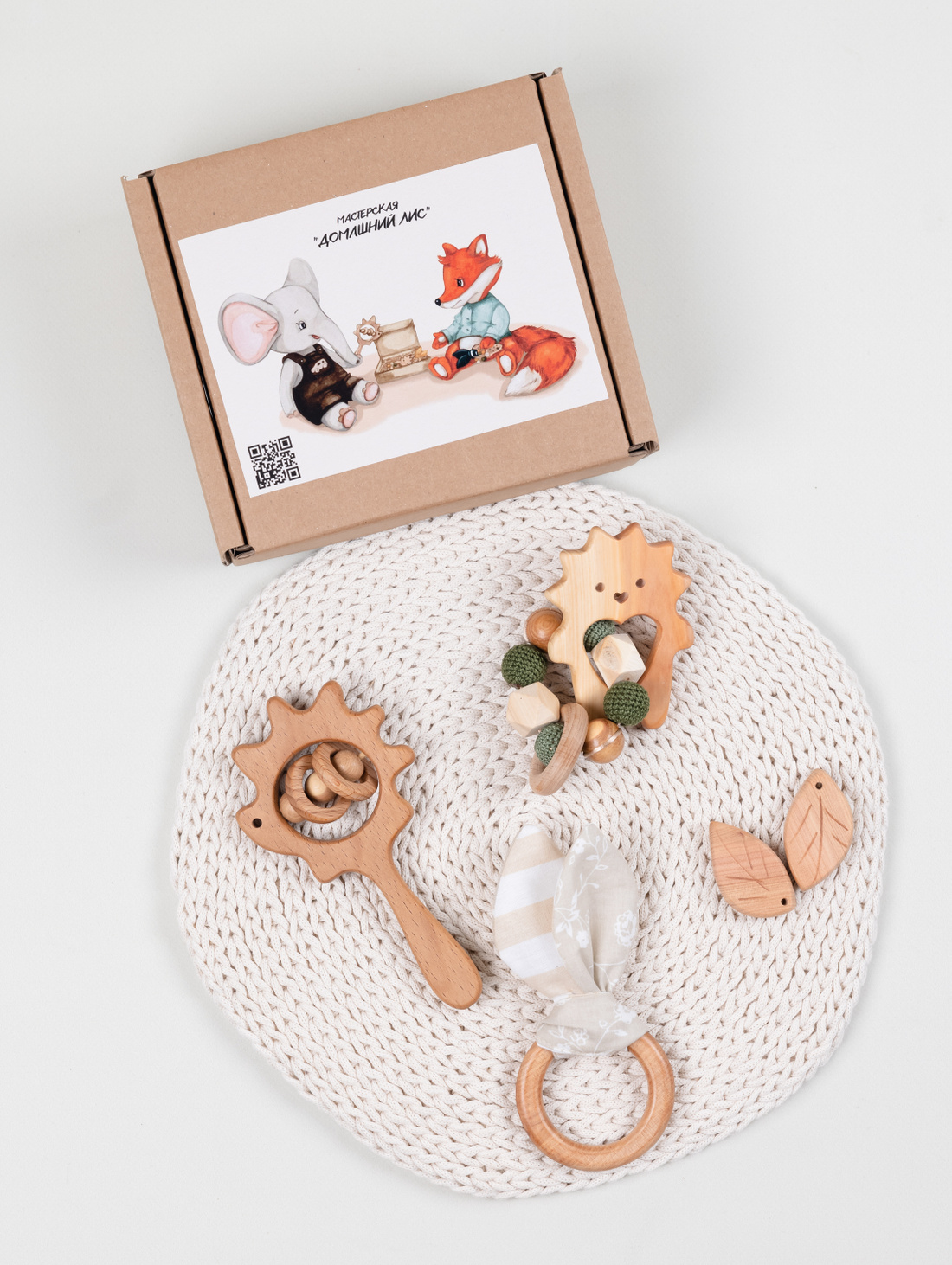 Набор деревянных погремушек из можжевельника, ежик - фотография товара