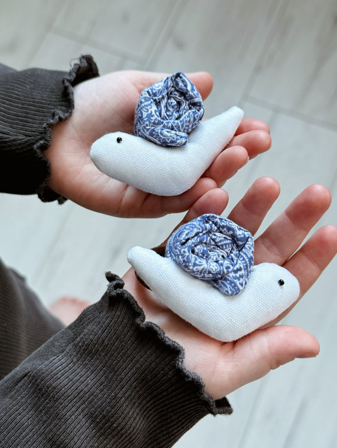 Текстильная резинка для волос "Улитка" - фотография товара