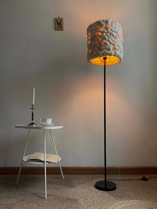 Торшер с абажуром из мериноса