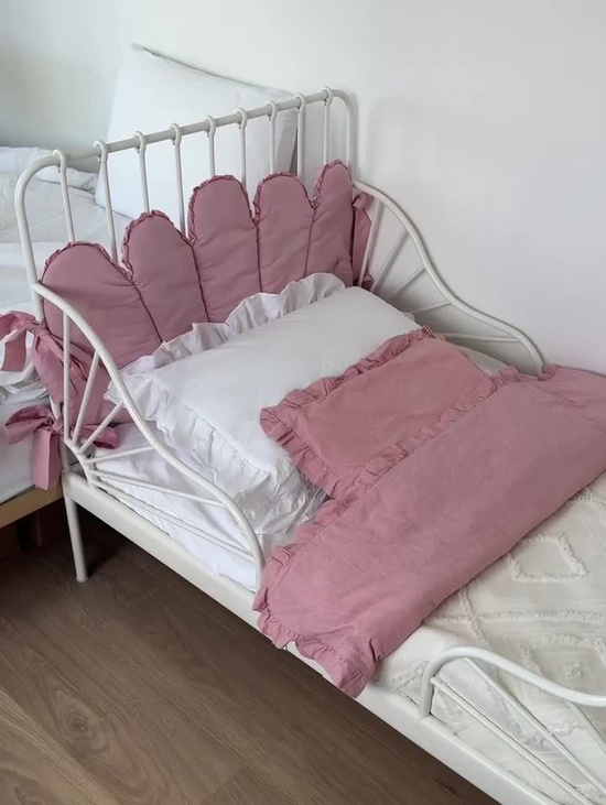 Мягкий бортик в кроватку