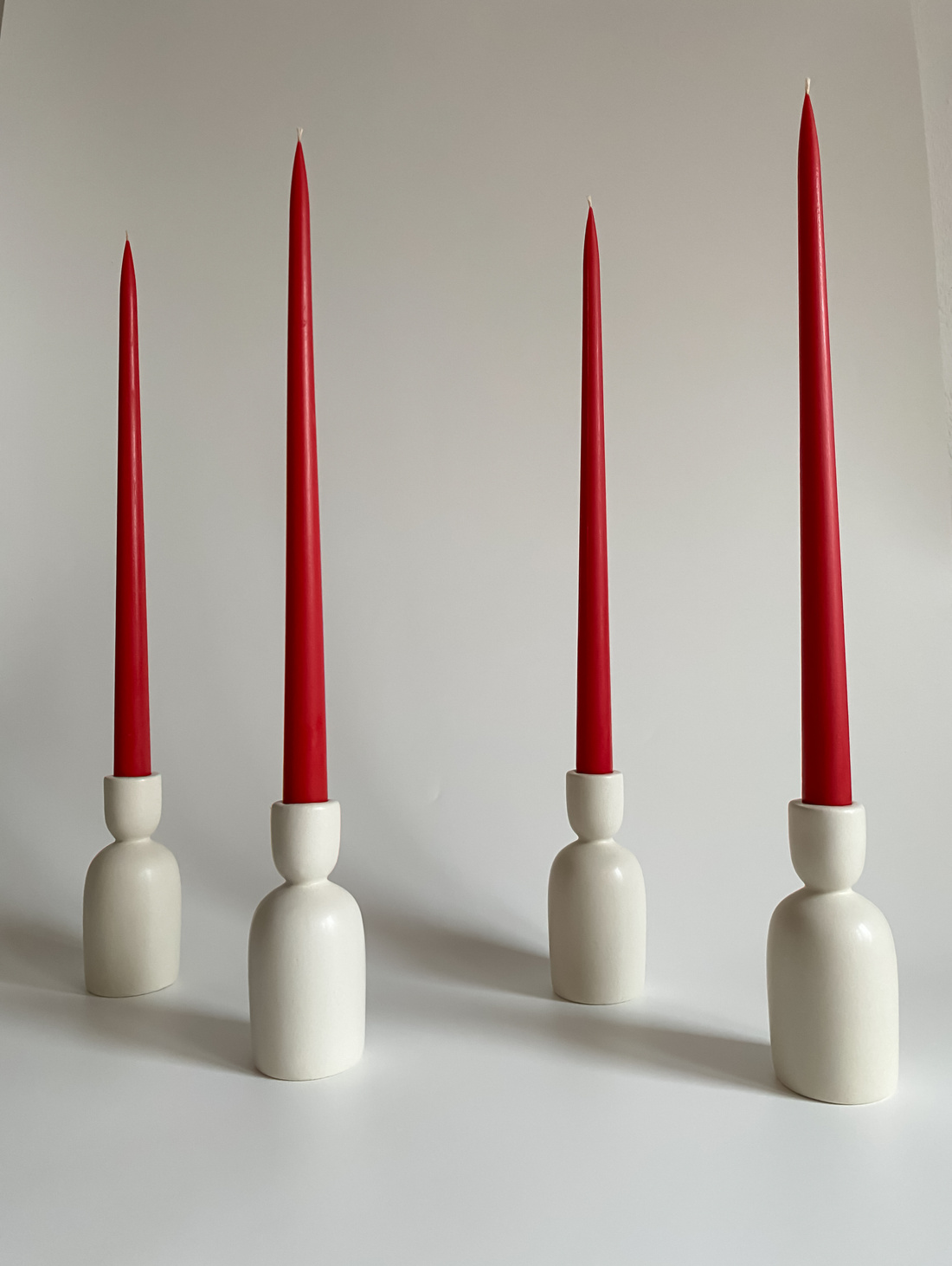Свечи красные интерьерные - фотография товара