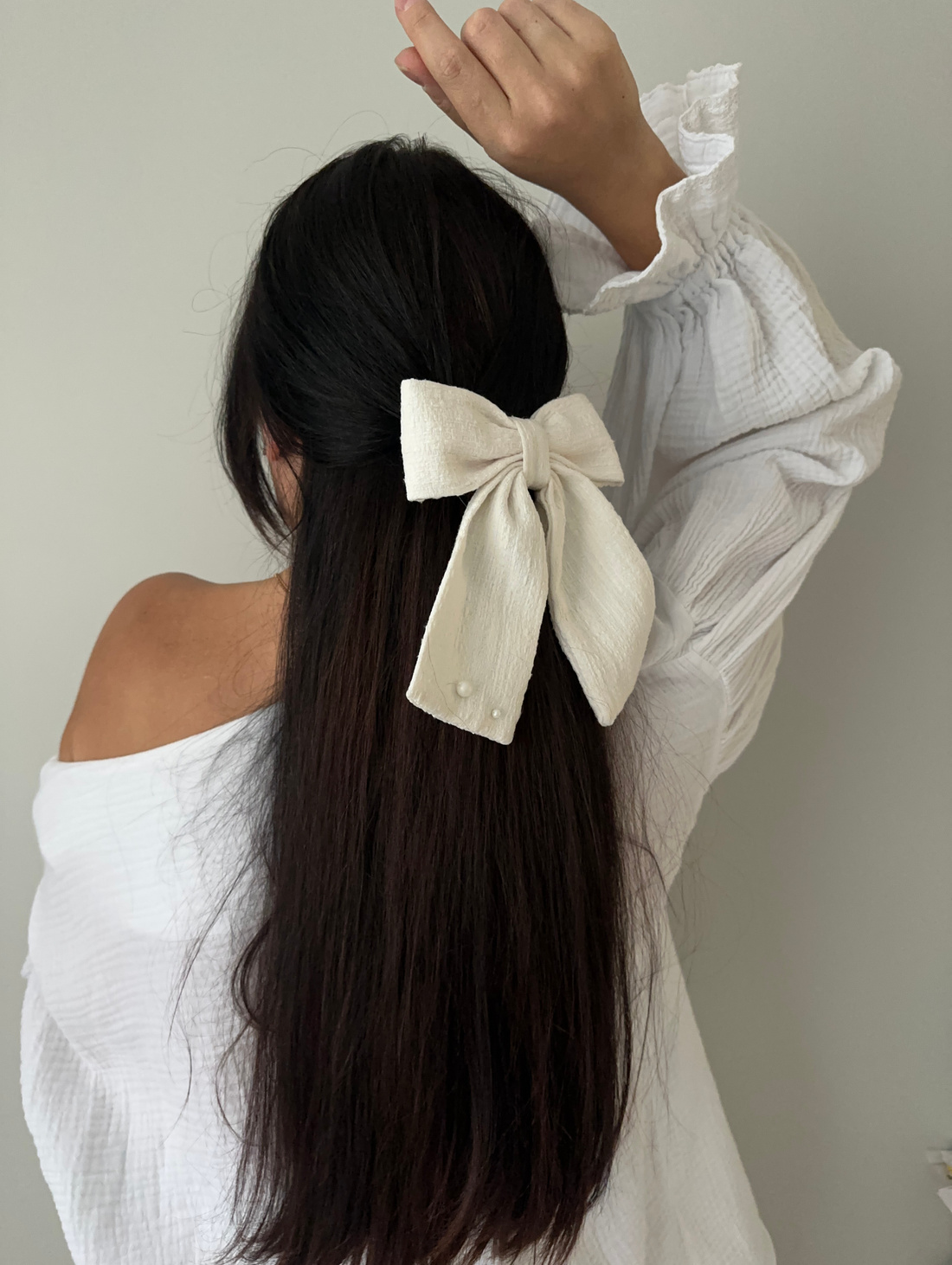 Бант из твида белый - фотография товара